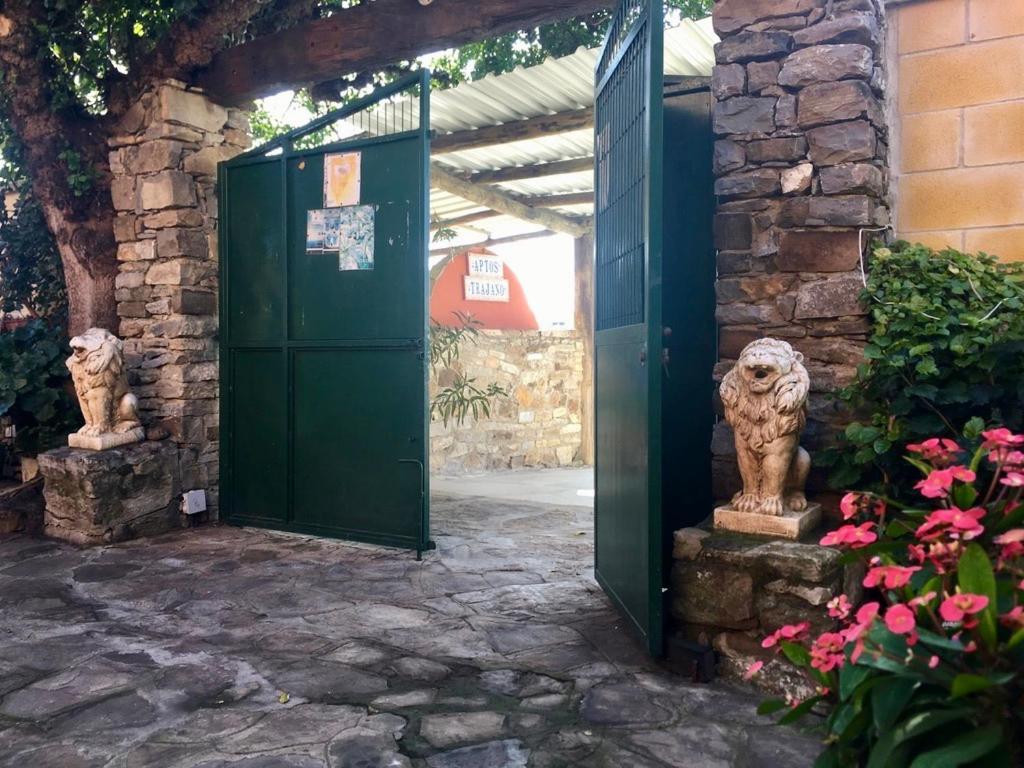 Apartamentos Turisticos Trajano بولونيا المظهر الخارجي الصورة